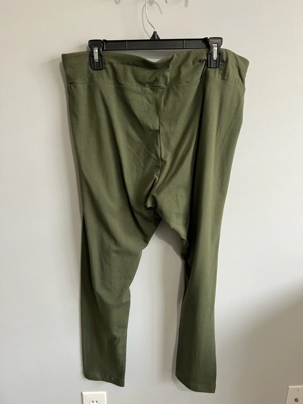 Time and Tru Size XXL Green Leggings Elastic Waist Activewear NWT